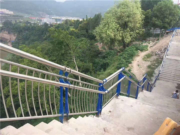 青海不锈钢桥梁栏杆